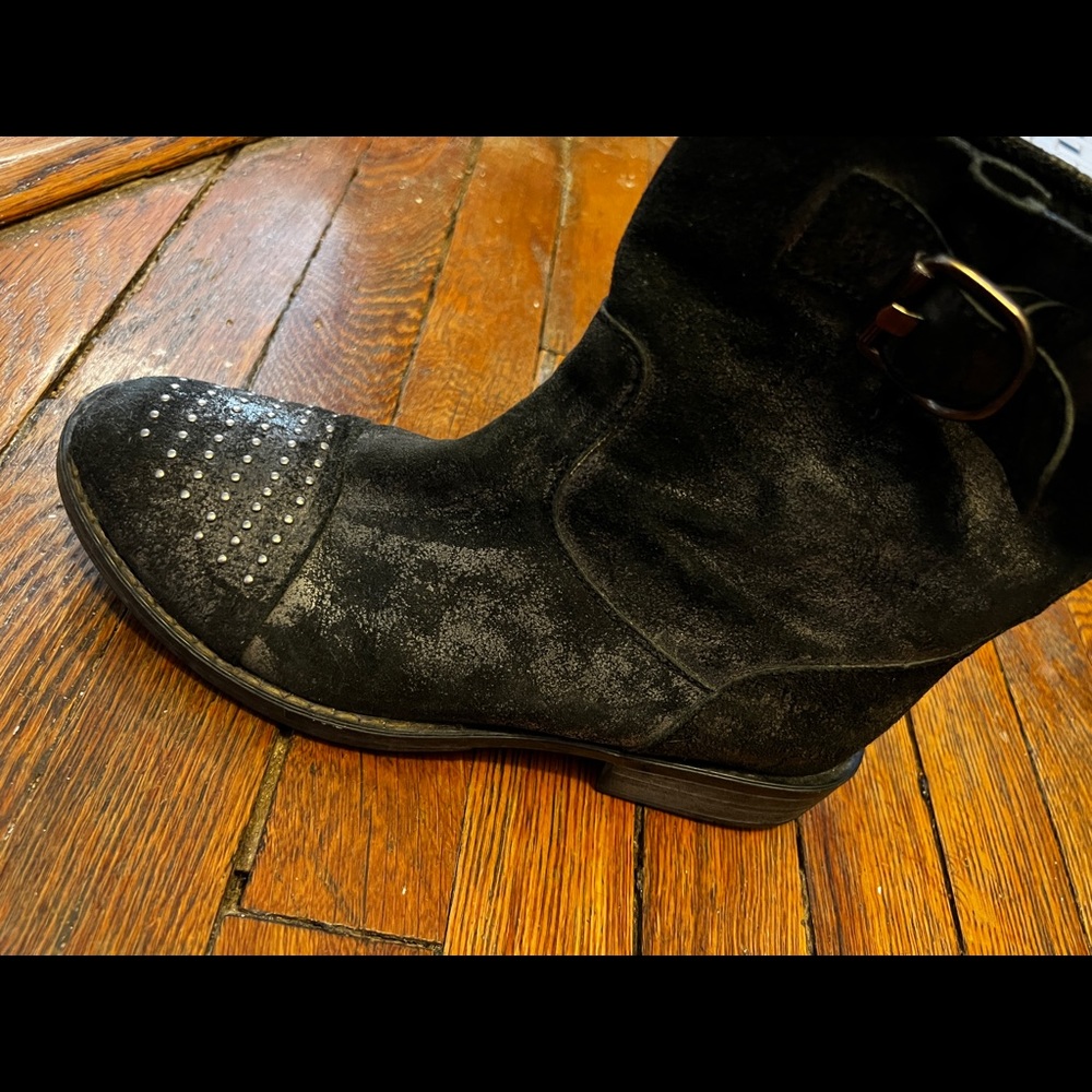Paola Ferri black craquelure ankle boots size 39